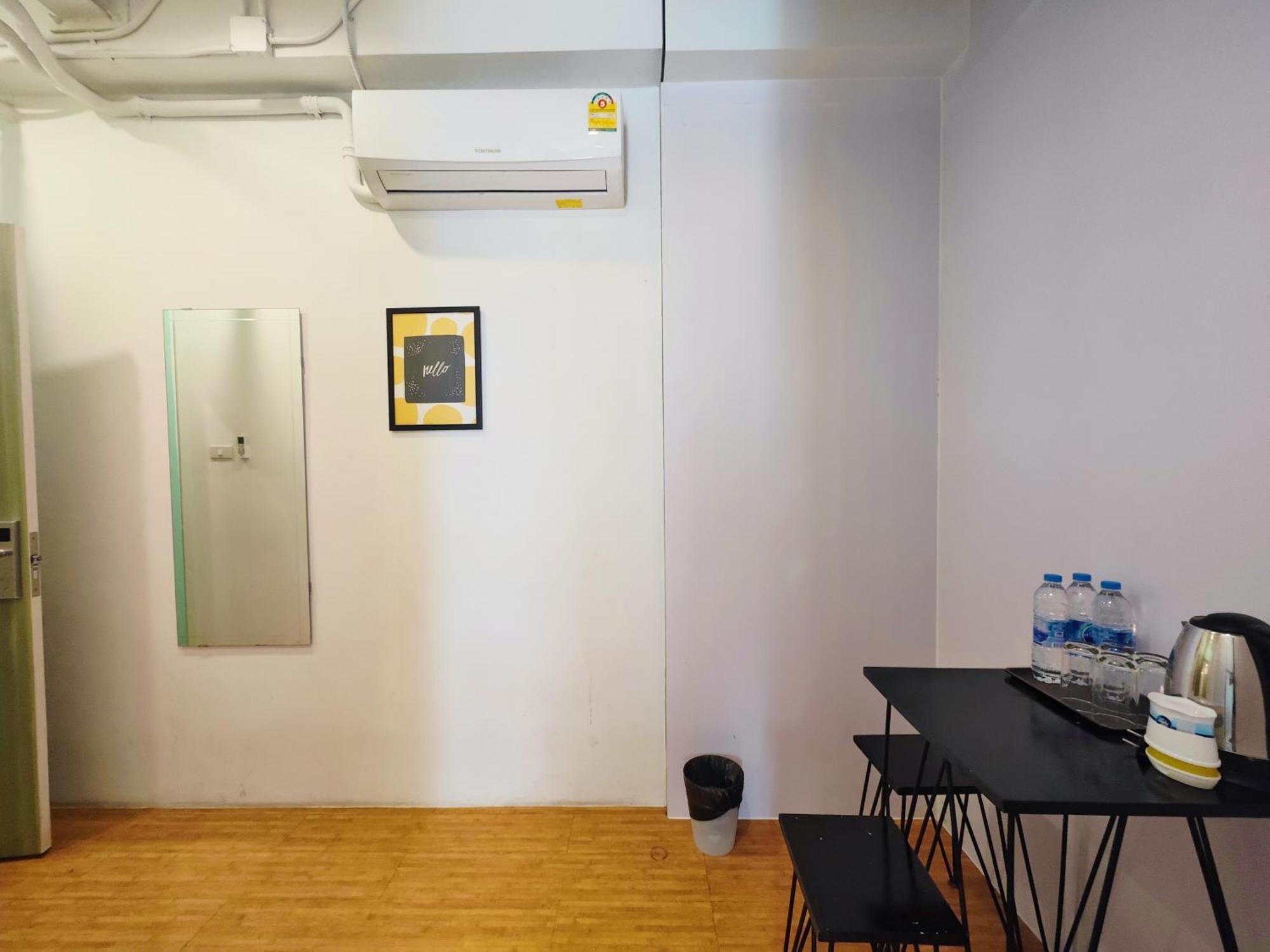 Ostay Asoke Bangkok Makkasan Esterno foto