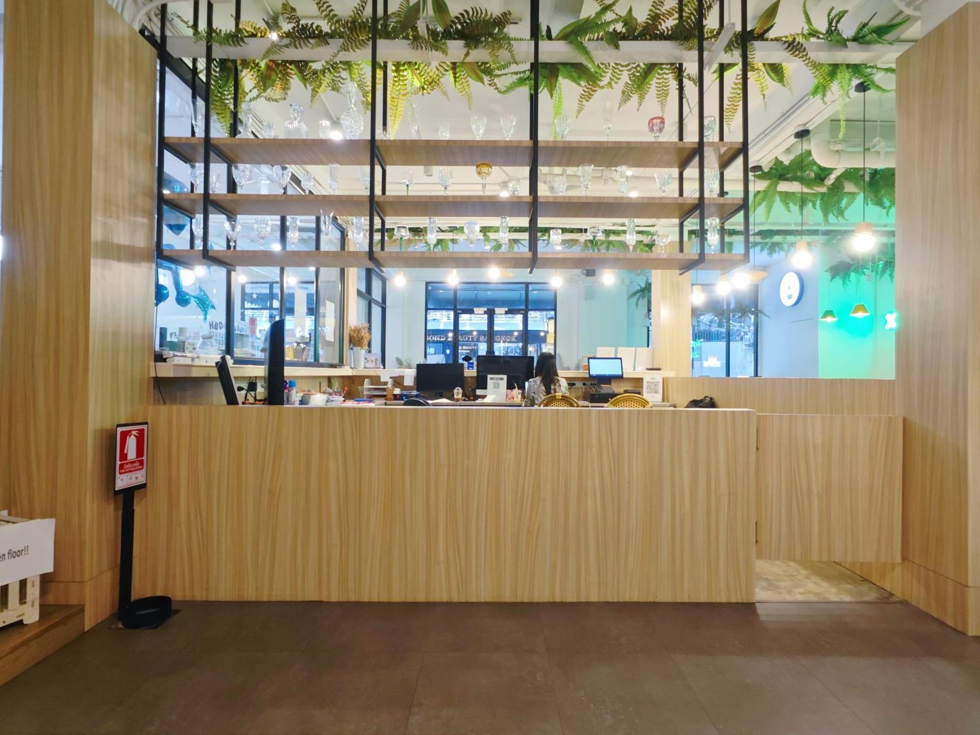Ostay Asoke Bangkok Makkasan Esterno foto