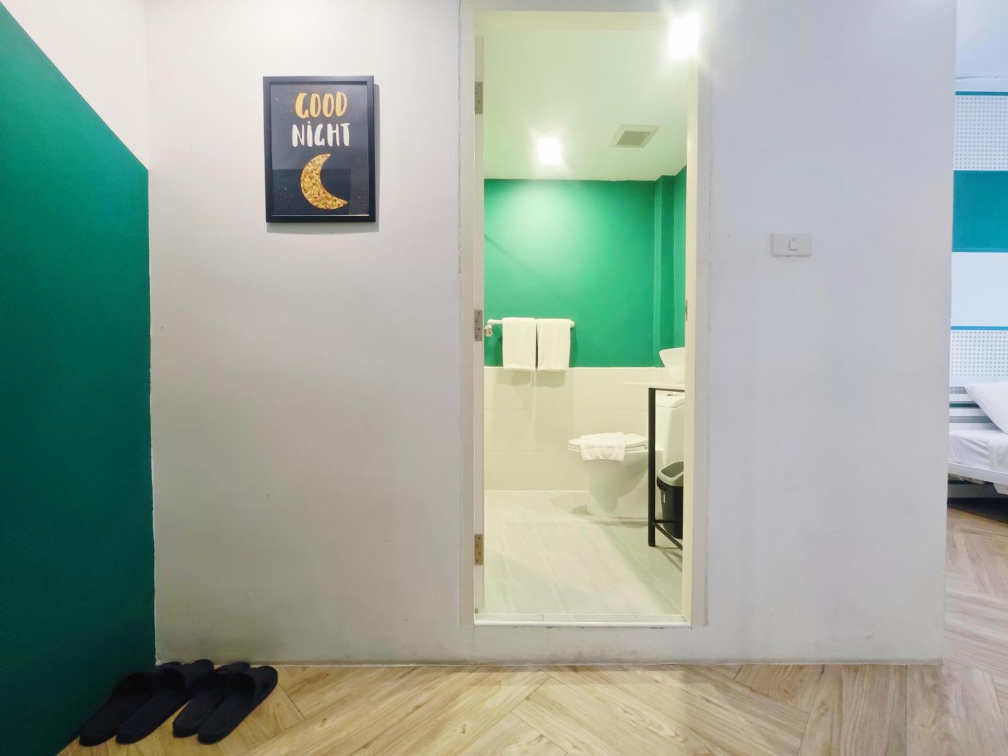 Ostay Asoke Bangkok Makkasan Esterno foto